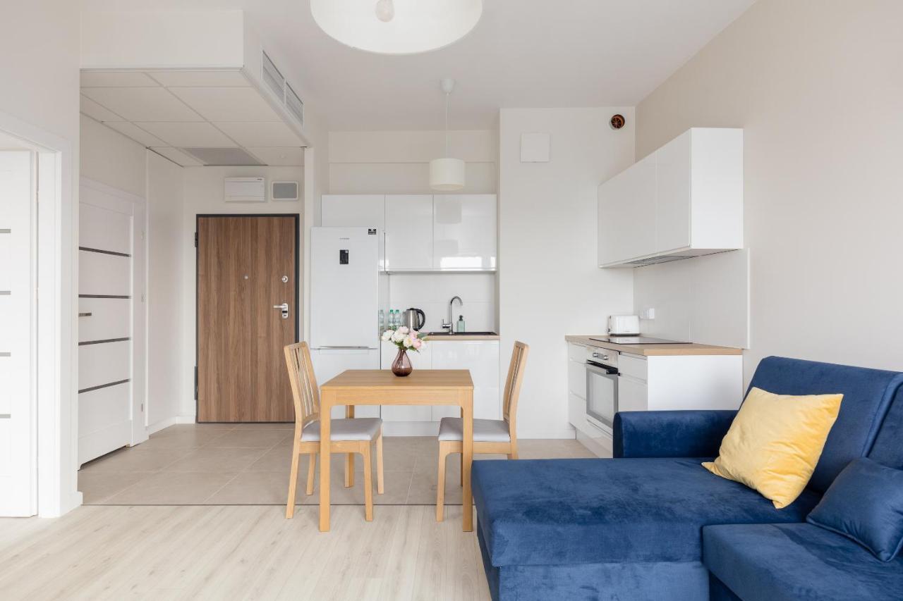 Wola Chic Blue Apartment Warsaw Exterior photo